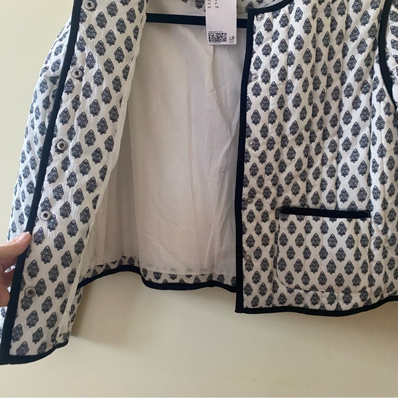 NWT H&M Viral Quilted Cropped Jacket - Picture 5 of 9